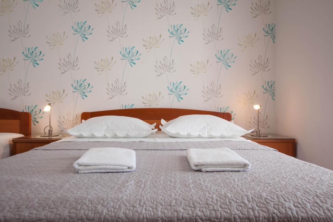Apartments Marijan - Beachfront Tučepi Zewnętrze zdjęcie