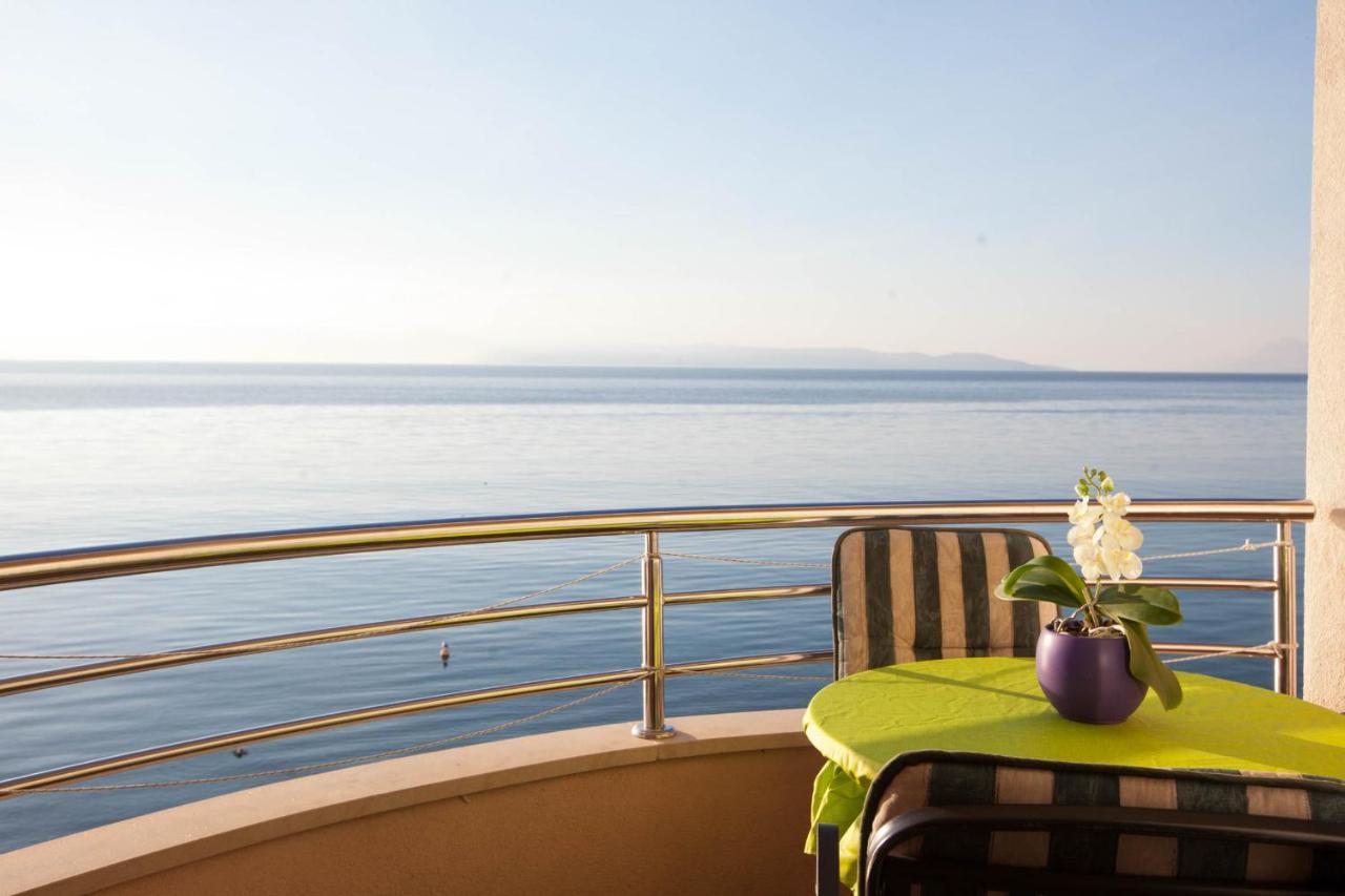 Apartments Marijan - Beachfront Tučepi Zewnętrze zdjęcie