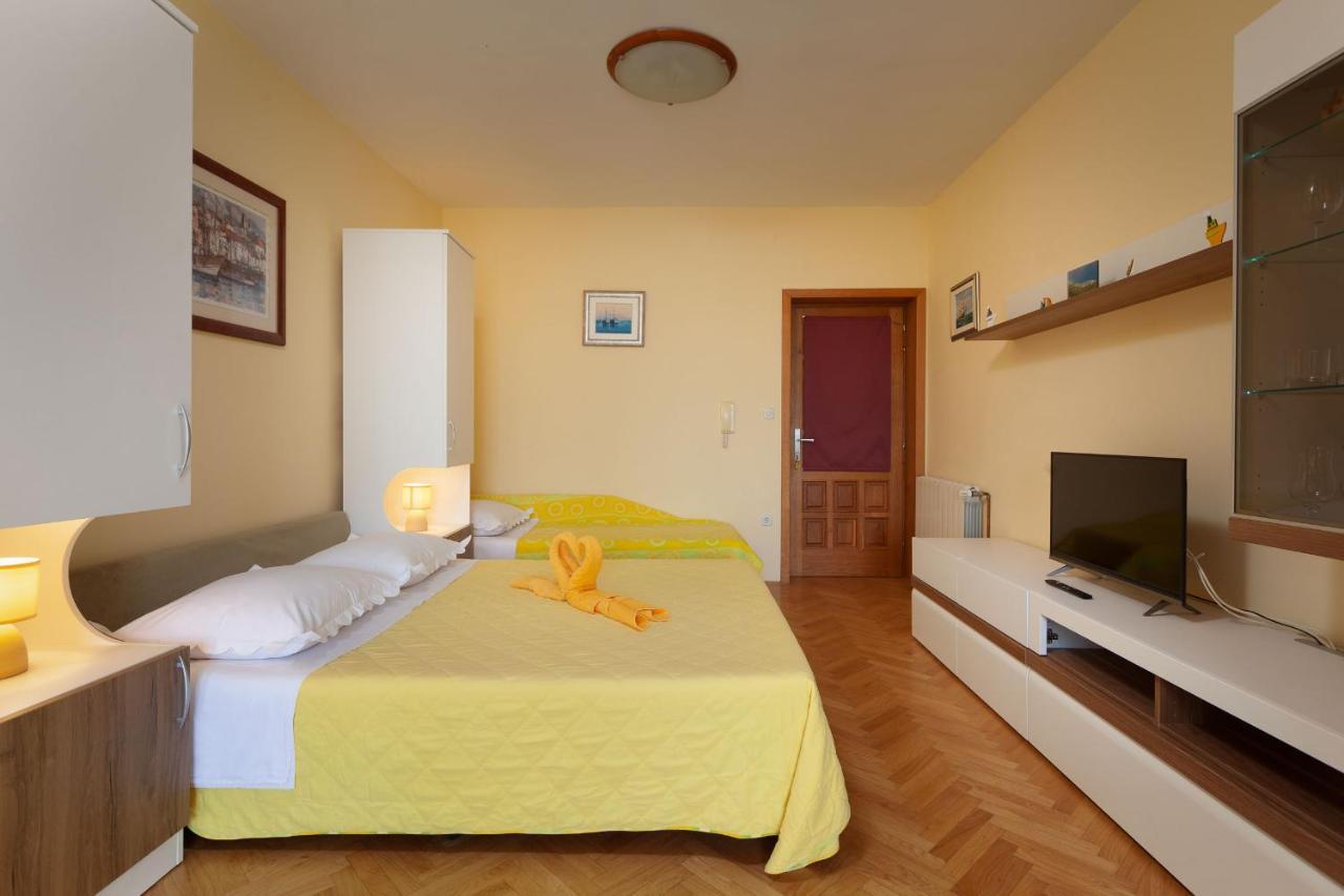Apartments Marijan - Beachfront Tučepi Zewnętrze zdjęcie